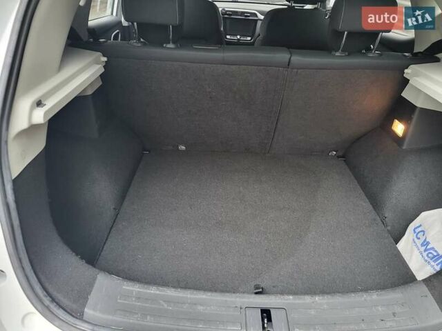 Белый МГ ZS EV, объемом двигателя 0 л и пробегом 140 тыс. км за 12700 $, фото 6 на Automoto.ua