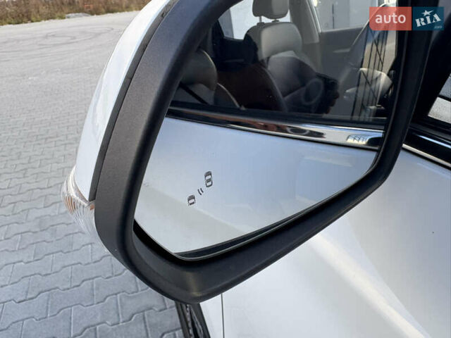 Белый МГ ZS EV, объемом двигателя 0 л и пробегом 52 тыс. км за 13650 $, фото 26 на Automoto.ua