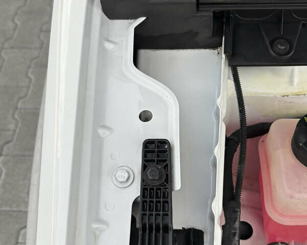 Белый МГ ZS EV, объемом двигателя 0 л и пробегом 52 тыс. км за 13650 $, фото 74 на Automoto.ua