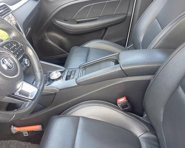 Белый МГ ZS EV, объемом двигателя 0 л и пробегом 36 тыс. км за 12999 $, фото 14 на Automoto.ua