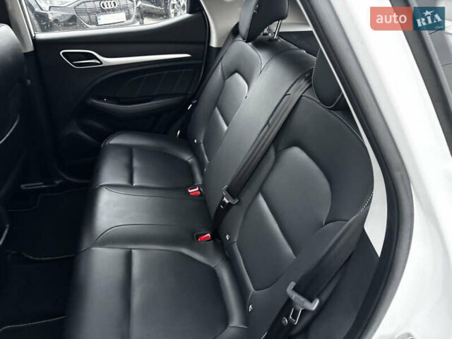 Белый МГ ZS EV, объемом двигателя 0 л и пробегом 36 тыс. км за 14450 $, фото 36 на Automoto.ua