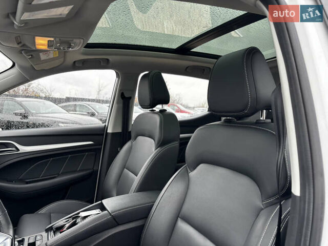 Білий МГ ZS EV, об'ємом двигуна 0 л та пробігом 42 тис. км за 14450 $, фото 32 на Automoto.ua