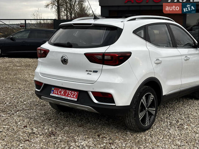 Белый МГ ZS EV, объемом двигателя 0 л и пробегом 45 тыс. км за 14300 $, фото 12 на Automoto.ua