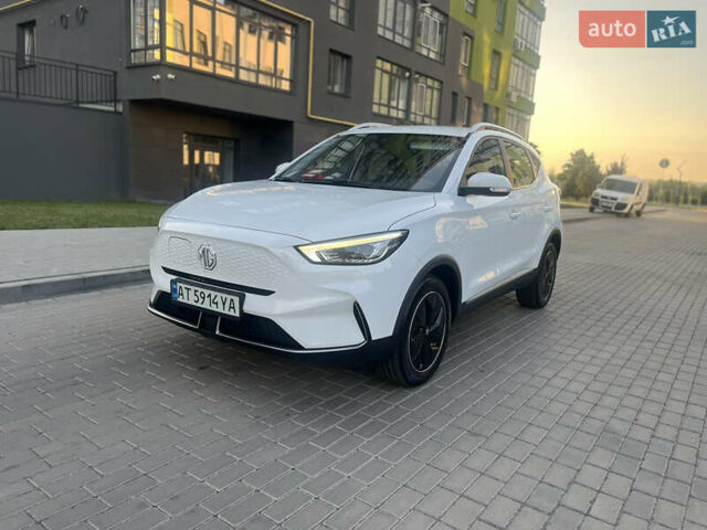 Белый МГ ZS EV, объемом двигателя 0 л и пробегом 55 тыс. км за 14999 $, фото 3 на Automoto.ua