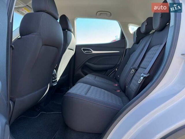 Белый МГ ZS EV, объемом двигателя 0 л и пробегом 83 тыс. км за 16200 $, фото 37 на Automoto.ua