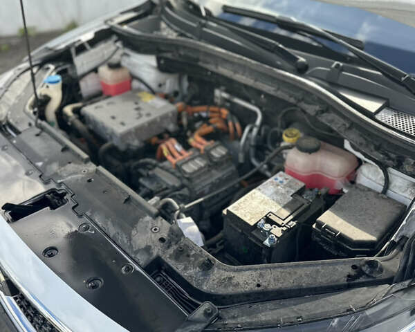 Білий МГ ZS EV, об'ємом двигуна 0 л та пробігом 50 тис. км за 14200 $, фото 24 на Automoto.ua