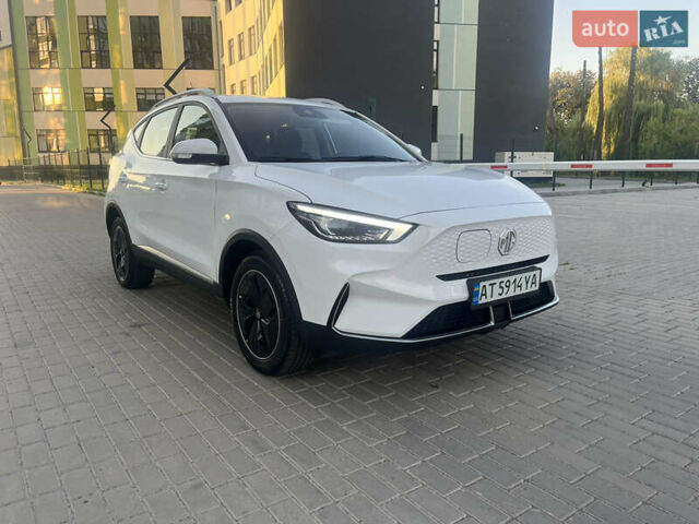 Белый МГ ZS EV, объемом двигателя 0 л и пробегом 55 тыс. км за 14999 $, фото 2 на Automoto.ua