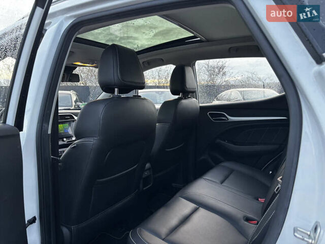 Білий МГ ZS EV, об'ємом двигуна 0 л та пробігом 70 тис. км за 13850 $, фото 43 на Automoto.ua