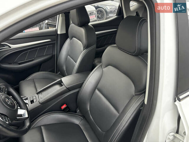 Белый МГ ZS EV, объемом двигателя 0 л и пробегом 36 тыс. км за 14000 $, фото 17 на Automoto.ua