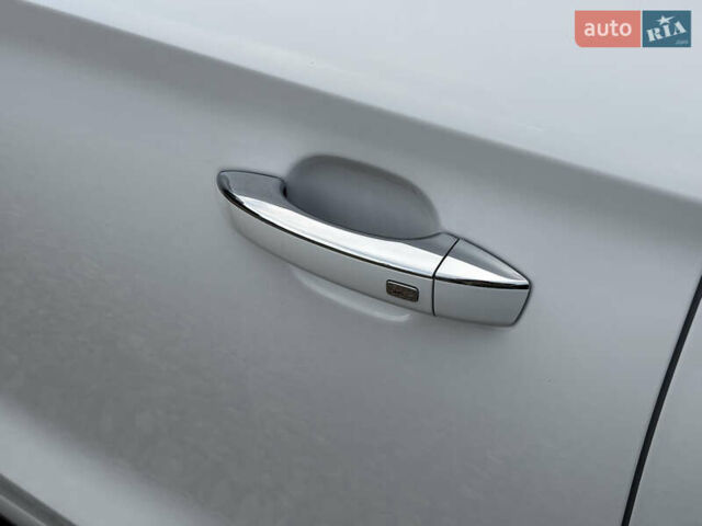 Белый МГ ZS EV, объемом двигателя 0 л и пробегом 36 тыс. км за 14000 $, фото 13 на Automoto.ua