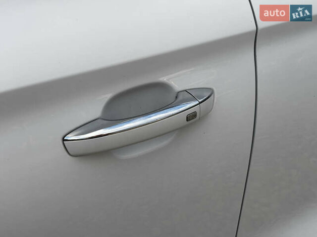 Белый МГ ZS EV, объемом двигателя 0 л и пробегом 57 тыс. км за 14100 $, фото 11 на Automoto.ua