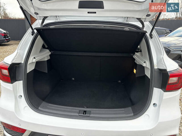 Белый МГ ZS EV, объемом двигателя 0 л и пробегом 36 тыс. км за 14000 $, фото 41 на Automoto.ua