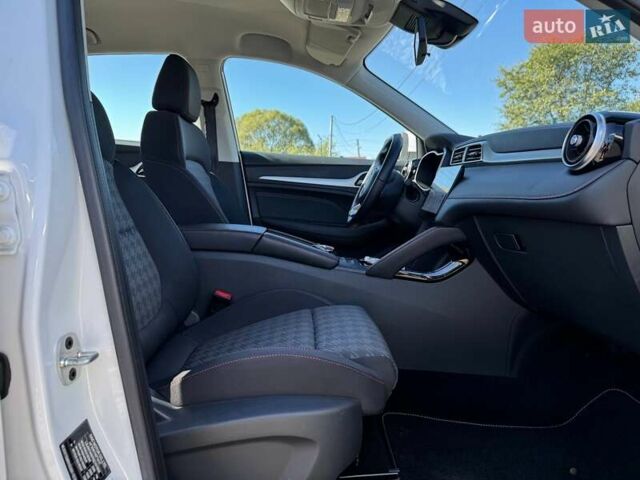 Білий МГ ZS EV, об'ємом двигуна 0 л та пробігом 83 тис. км за 16200 $, фото 48 на Automoto.ua