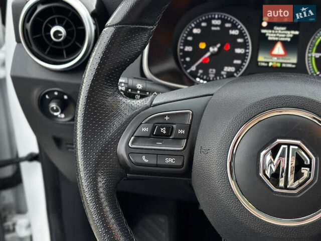 Білий МГ ZS EV, об'ємом двигуна 0 л та пробігом 36 тис. км за 14450 $, фото 13 на Automoto.ua