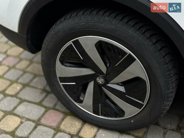Белый МГ ZS EV, объемом двигателя 0 л и пробегом 8 тыс. км за 17500 $, фото 39 на Automoto.ua