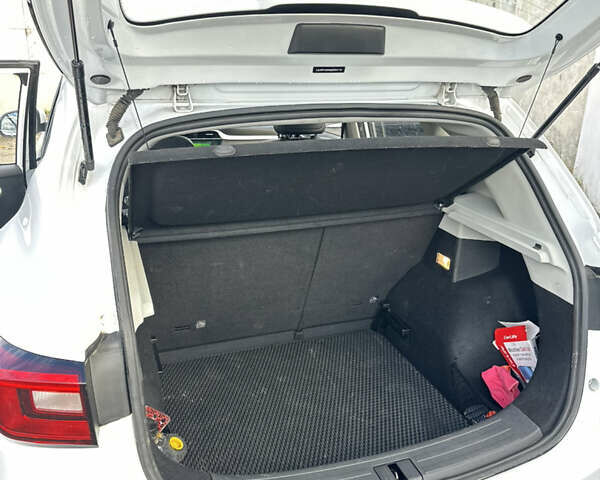 Білий МГ ZS EV, об'ємом двигуна 0 л та пробігом 50 тис. км за 14200 $, фото 18 на Automoto.ua