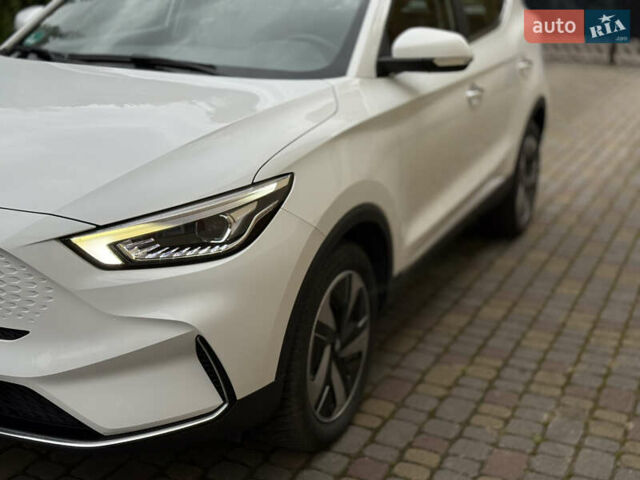 Белый МГ ZS EV, объемом двигателя 0 л и пробегом 8 тыс. км за 17500 $, фото 28 на Automoto.ua