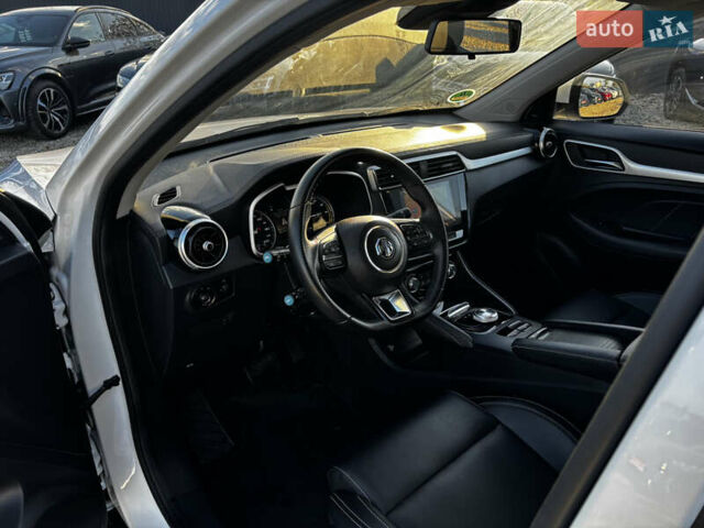 Белый МГ ZS EV, объемом двигателя 0 л и пробегом 34 тыс. км за 14100 $, фото 34 на Automoto.ua