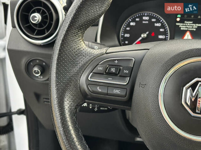 Белый МГ ZS EV, объемом двигателя 0 л и пробегом 57 тыс. км за 14100 $, фото 22 на Automoto.ua