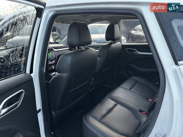 Білий МГ ZS EV, об'ємом двигуна 0 л та пробігом 70 тис. км за 13850 $, фото 40 на Automoto.ua