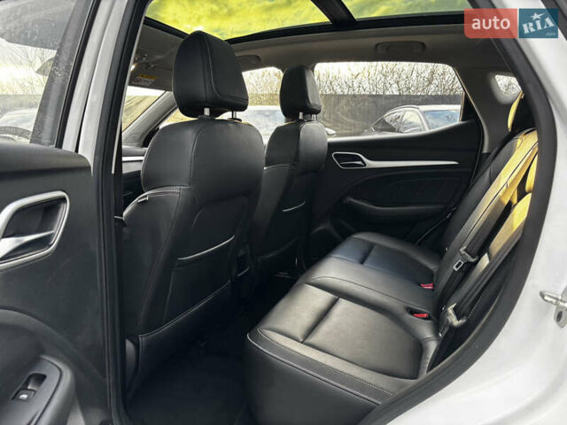 Белый МГ ZS EV, объемом двигателя 0 л и пробегом 57 тыс. км за 14100 $, фото 31 на Automoto.ua