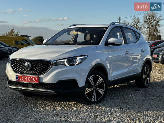 Белый МГ ZS EV, объемом двигателя 0 л и пробегом 34 тыс. км за 14100 $, фото 2 на Automoto.ua