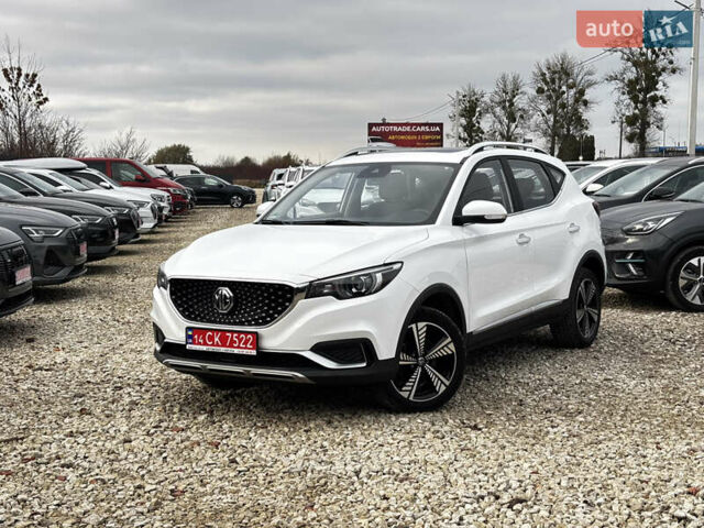Белый МГ ZS EV, объемом двигателя 0 л и пробегом 45 тыс. км за 14300 $, фото 4 на Automoto.ua