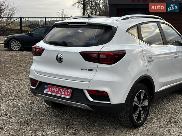 Белый МГ ZS EV, объемом двигателя 0 л и пробегом 36 тыс. км за 14000 $, фото 11 на Automoto.ua