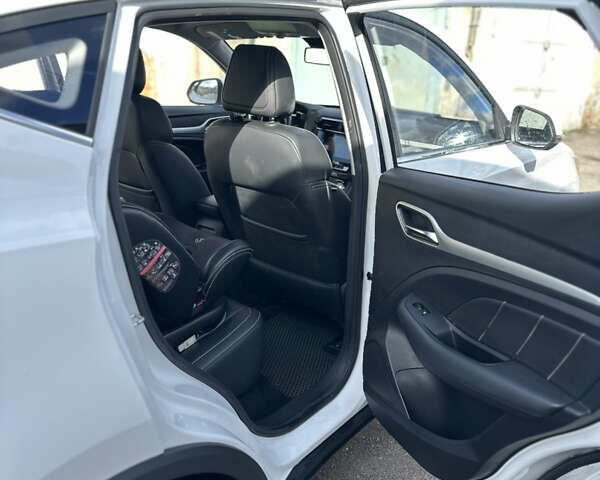Білий МГ ZS EV, об'ємом двигуна 0 л та пробігом 50 тис. км за 14200 $, фото 20 на Automoto.ua