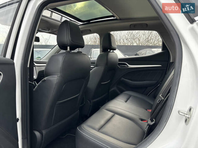 Белый МГ ZS EV, объемом двигателя 0 л и пробегом 45 тыс. км за 14300 $, фото 37 на Automoto.ua