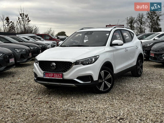 Белый МГ ZS EV, объемом двигателя 0 л и пробегом 36 тыс. км за 14000 $, фото 4 на Automoto.ua