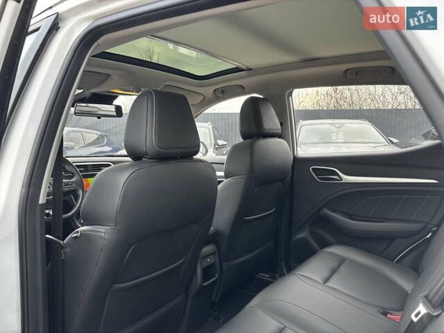 Белый МГ ZS EV, объемом двигателя 0 л и пробегом 36 тыс. км за 14000 $, фото 39 на Automoto.ua