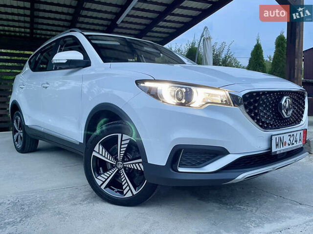 Белый МГ ZS EV, объемом двигателя 0 л и пробегом 45 тыс. км за 16999 $, фото 1 на Automoto.ua