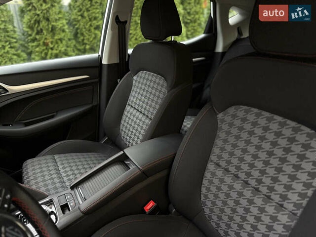 Белый МГ ZS EV, объемом двигателя 0 л и пробегом 8 тыс. км за 17500 $, фото 53 на Automoto.ua