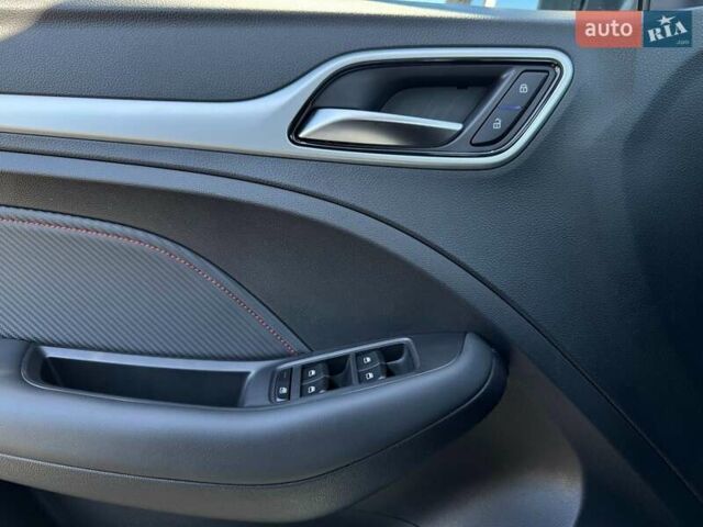 Белый МГ ZS EV, объемом двигателя 0 л и пробегом 83 тыс. км за 16200 $, фото 2 на Automoto.ua