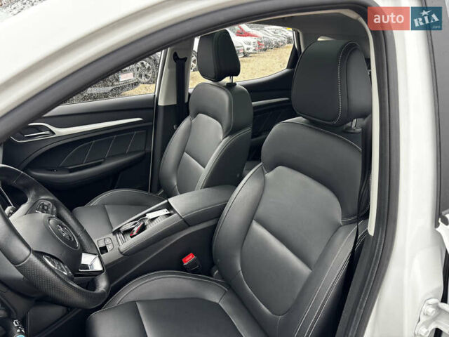Білий МГ ZS EV, об'ємом двигуна 0 л та пробігом 42 тис. км за 14450 $, фото 34 на Automoto.ua