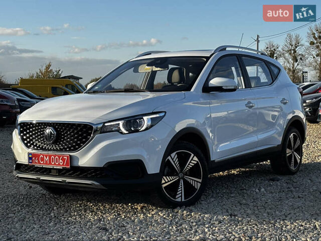 Белый МГ ZS EV, объемом двигателя 0 л и пробегом 34 тыс. км за 14100 $, фото 3 на Automoto.ua