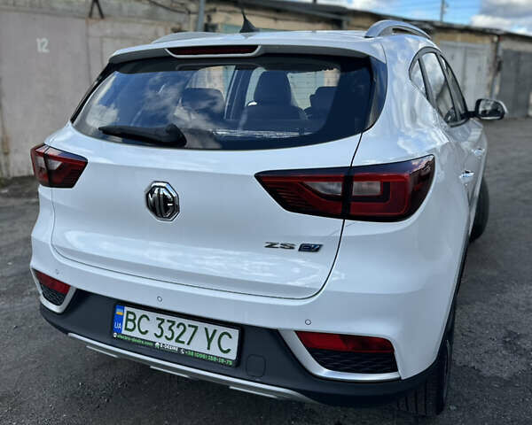 Білий МГ ZS EV, об'ємом двигуна 0 л та пробігом 50 тис. км за 14200 $, фото 2 на Automoto.ua
