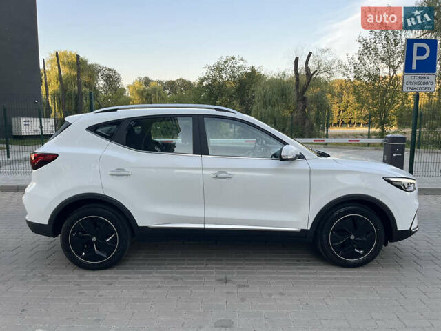 Белый МГ ZS EV, объемом двигателя 0 л и пробегом 55 тыс. км за 14999 $, фото 4 на Automoto.ua