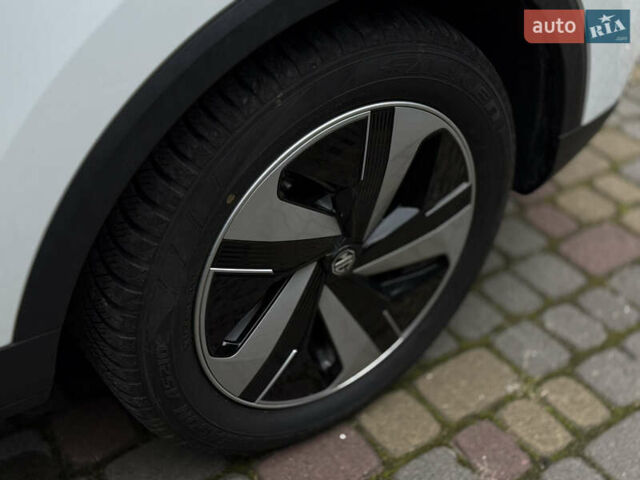 Белый МГ ZS EV, объемом двигателя 0 л и пробегом 8 тыс. км за 17500 $, фото 38 на Automoto.ua