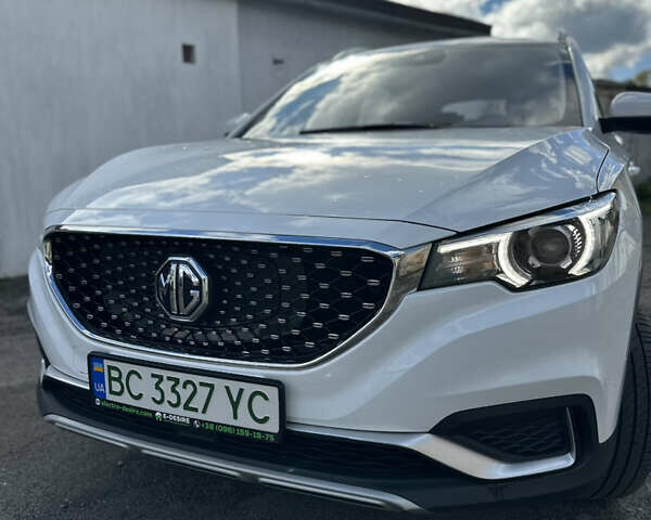Білий МГ ZS EV, об'ємом двигуна 0 л та пробігом 50 тис. км за 14200 $, фото 4 на Automoto.ua
