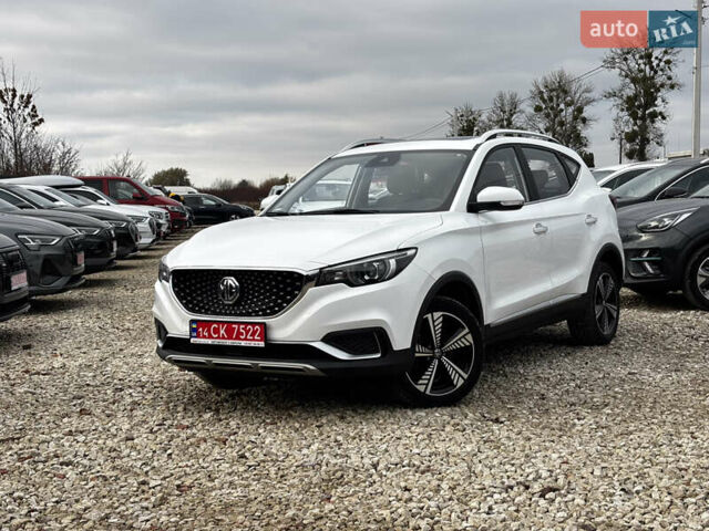 Белый МГ ZS EV, объемом двигателя 0 л и пробегом 45 тыс. км за 14300 $, фото 7 на Automoto.ua