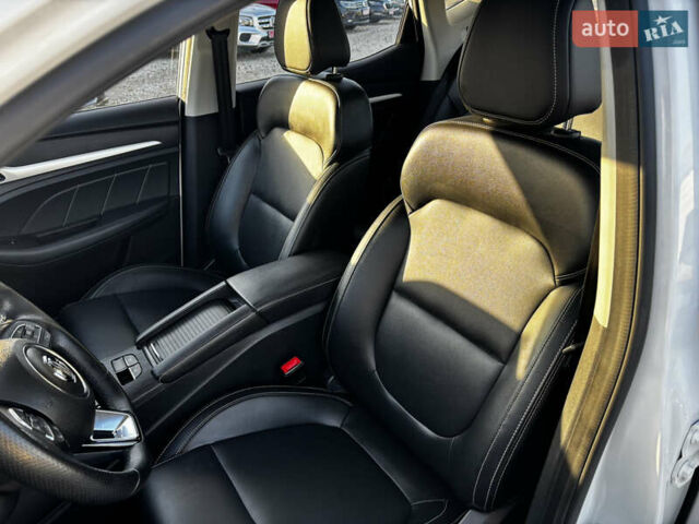 Белый МГ ZS EV, объемом двигателя 0 л и пробегом 34 тыс. км за 14100 $, фото 36 на Automoto.ua