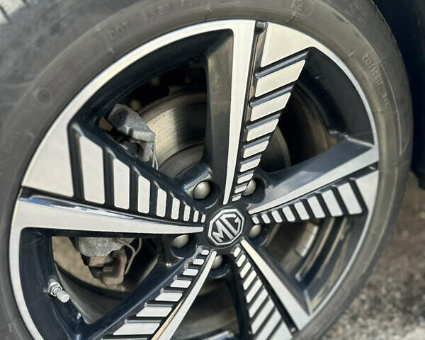 Білий МГ ZS EV, об'ємом двигуна 0 л та пробігом 50 тис. км за 14200 $, фото 21 на Automoto.ua