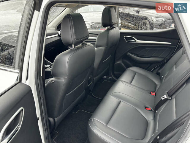 Білий МГ ZS EV, об'ємом двигуна 0 л та пробігом 42 тис. км за 14450 $, фото 54 на Automoto.ua
