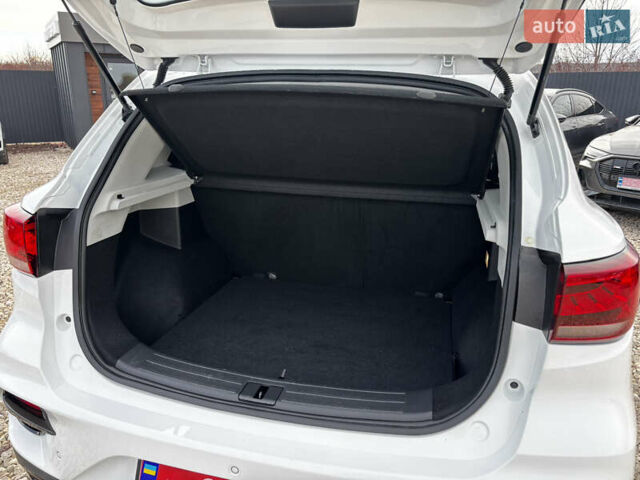 Белый МГ ZS EV, объемом двигателя 0 л и пробегом 57 тыс. км за 15999 $, фото 44 на Automoto.ua