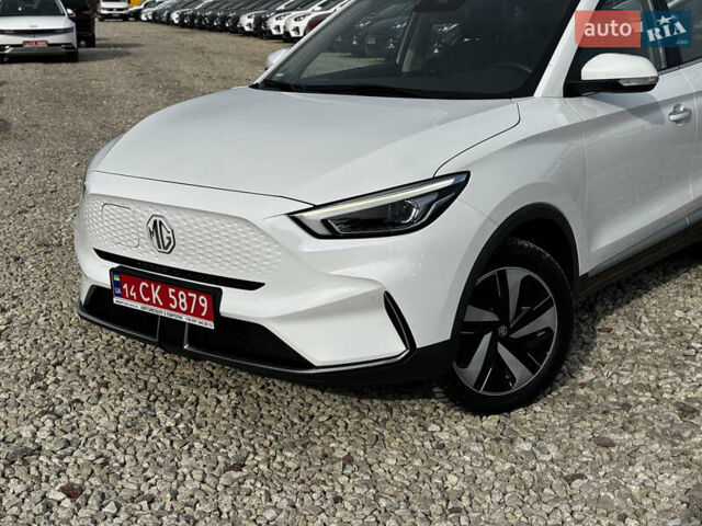 Белый МГ ZS EV, объемом двигателя 0 л и пробегом 57 тыс. км за 15999 $, фото 7 на Automoto.ua