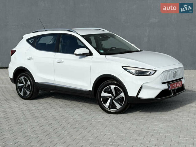 Белый МГ ZS EV, объемом двигателя 0 л и пробегом 77 тыс. км за 15799 $, фото 5 на Automoto.ua