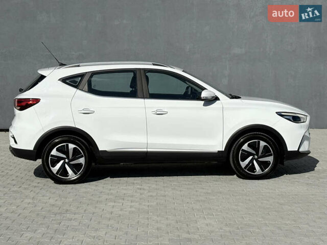 Белый МГ ZS EV, объемом двигателя 0 л и пробегом 77 тыс. км за 15799 $, фото 14 на Automoto.ua