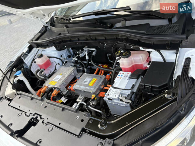 Белый МГ ZS EV, объемом двигателя 0 л и пробегом 77 тыс. км за 15799 $, фото 82 на Automoto.ua